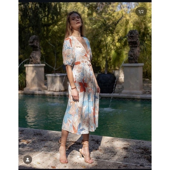 Band Of The Free Sky Blue Sand Floral Dress Size Small V-Neck & Puff Sleeve NWT - Picture 11 of 12